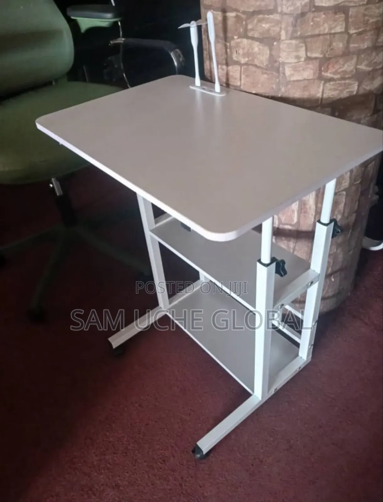 Computer Table With Adjustable
