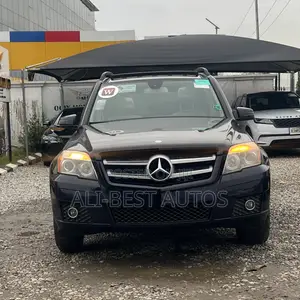 Mercedes-Benz GLK-Class 2011 Blue