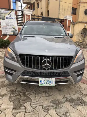 Mercedes-Benz M Class ML350 4MATIC 4dr SUV AWD (3.5L 6cyl 7A) 2015 Gray