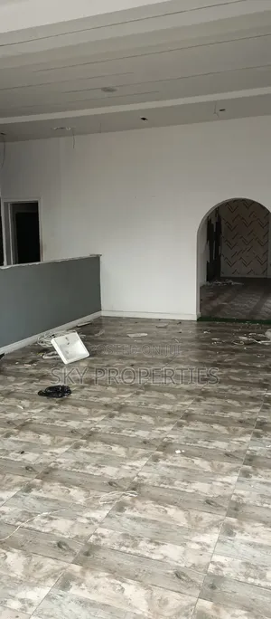 120 SQMS Shop Space for Rent
