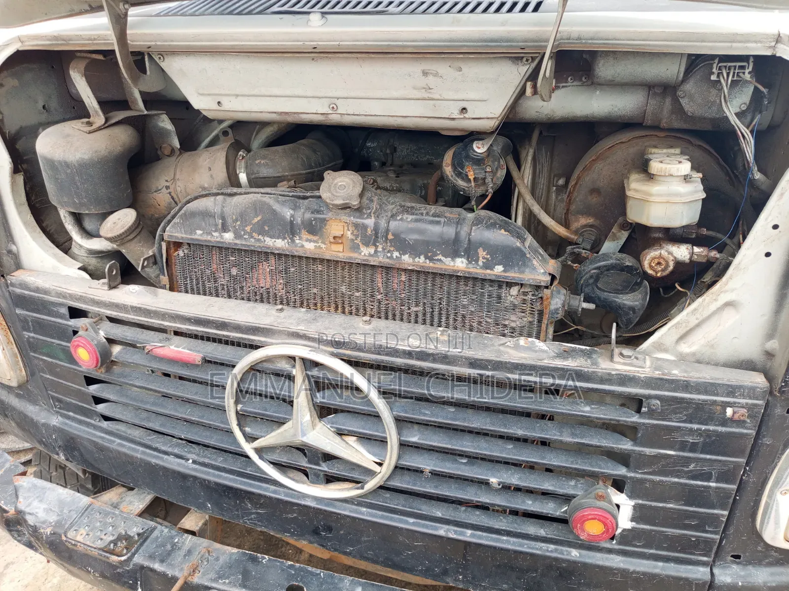 Mercedes-Benz 814D 1984 Black