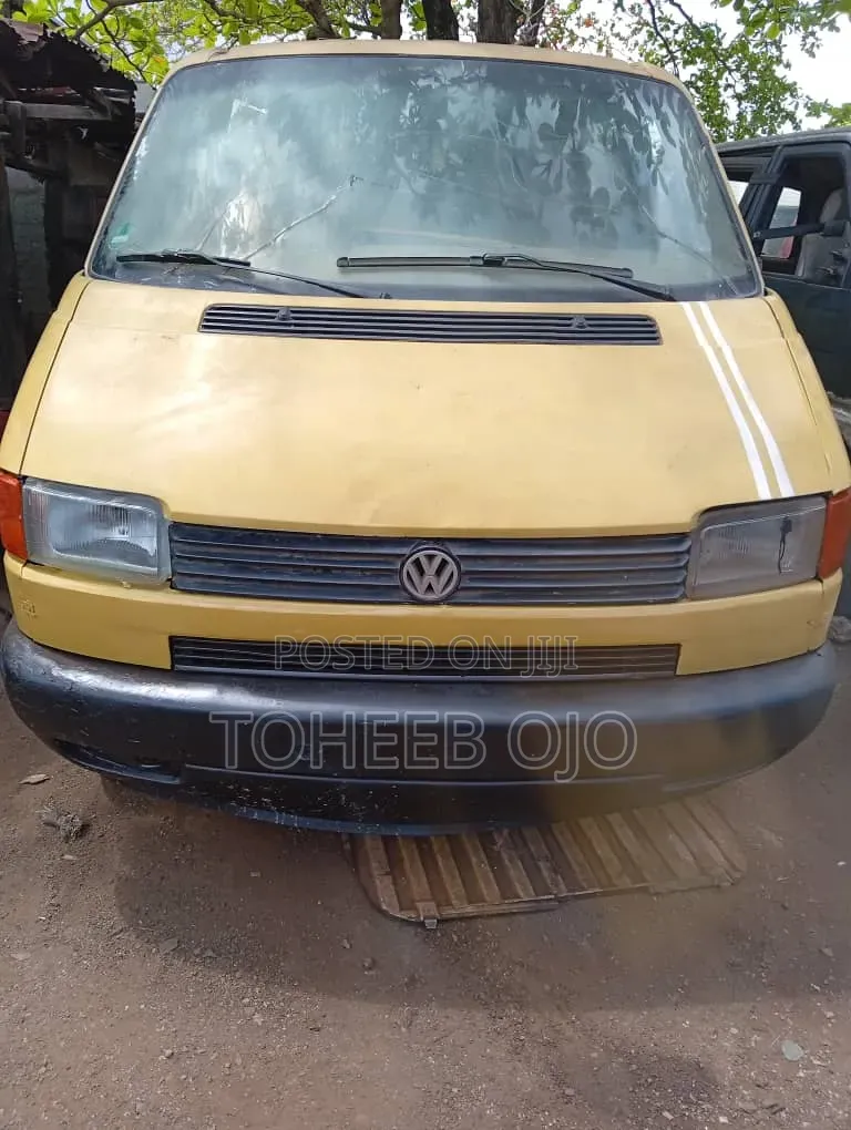 Volkswagen Transporter 1998 Yellow