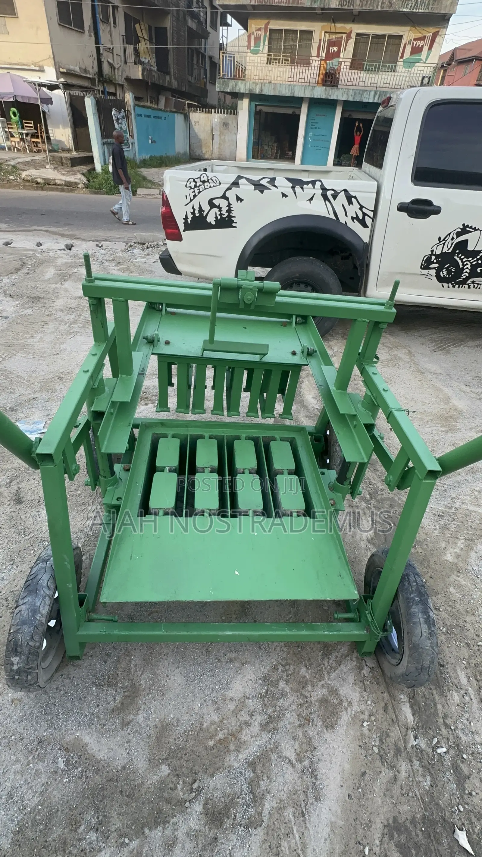 Mobile Block Molding Machine