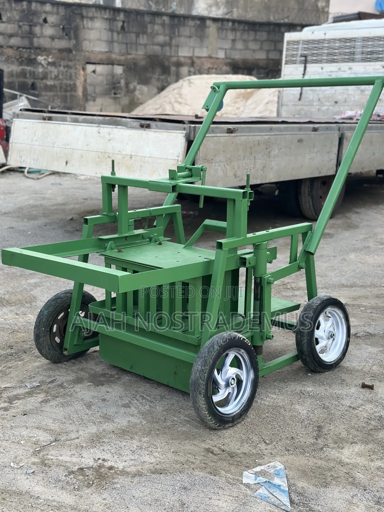 Mobile Block Molding Machine