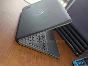 Laptop HP Stream Laptop 4GB Intel Celeron SSD 128GB