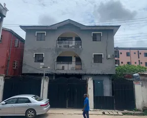 3bdrm Block of Flats in Ebute Metta East for sale