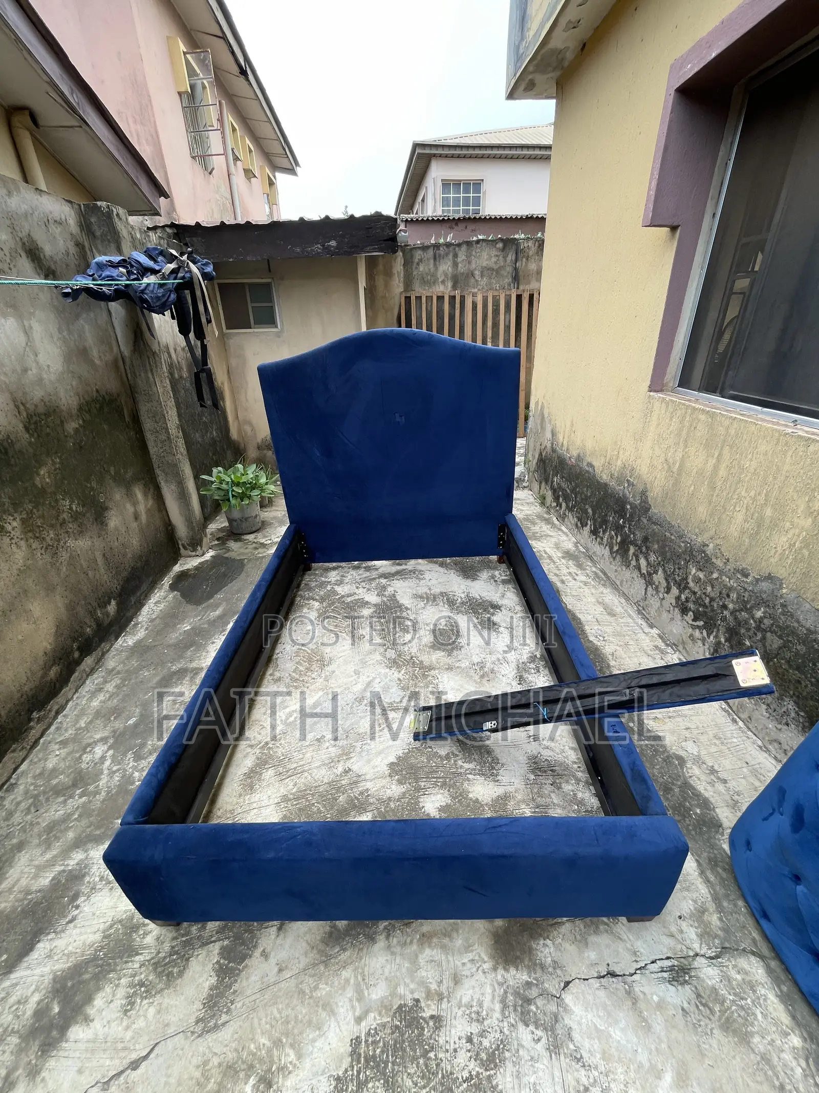 Usa Used Bed-Frame