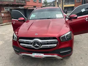 Mercedes-Benz GLE-Class GLE 350 2021 Red