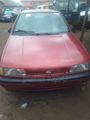 Nissan Sunny 2002 Red