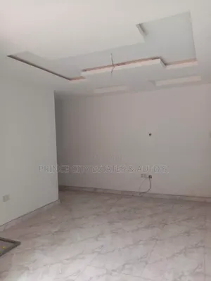 3bdrm Block of Flats in Alagomeji for rent