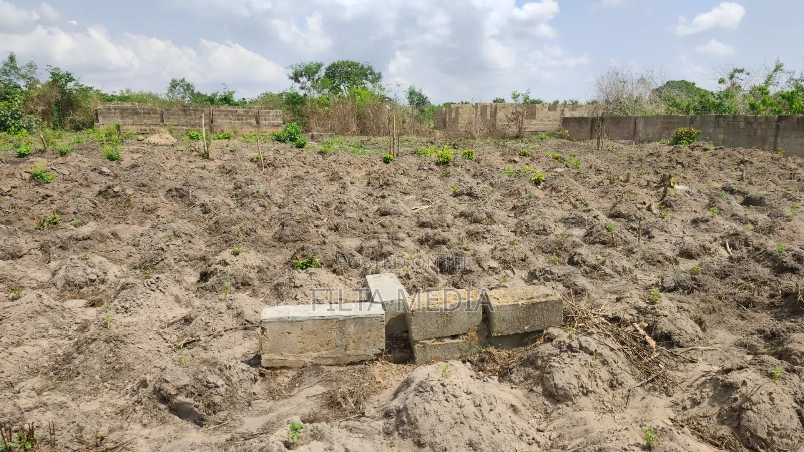 1 Plot of Solid Land at Elekuru Junction Moniya
