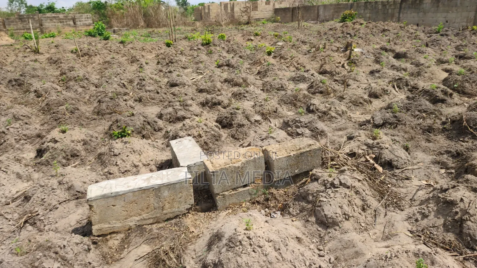 1 Plot of Solid Land at Elekuru Junction Moniya