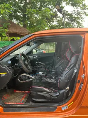 Hyundai Veloster 2013 Orange