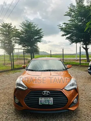 Hyundai Veloster 2013 Orange