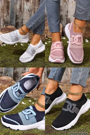 Dakaela Breathable Sneaks