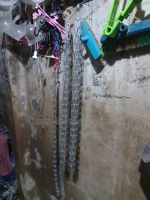 Iron Strong Chain for Your Advertisement