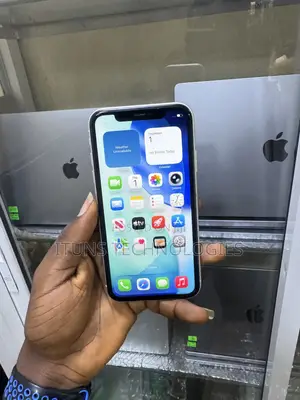 Apple iPhone 11 64 GB White
