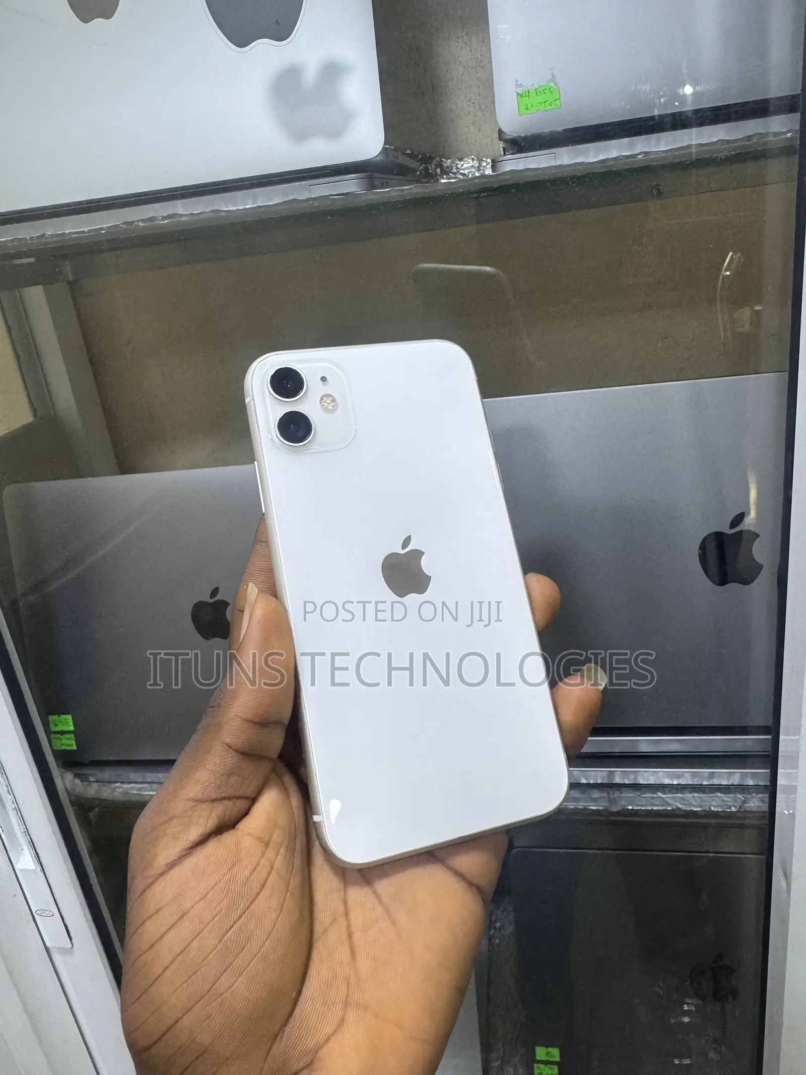Apple iPhone 11 64 GB White