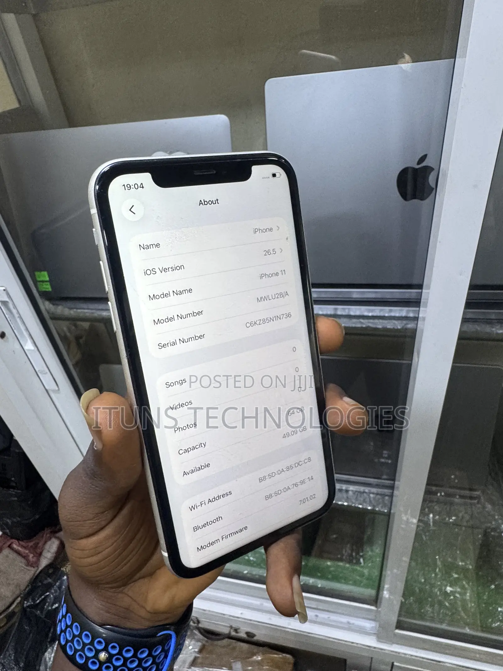 Apple iPhone 11 64 GB White