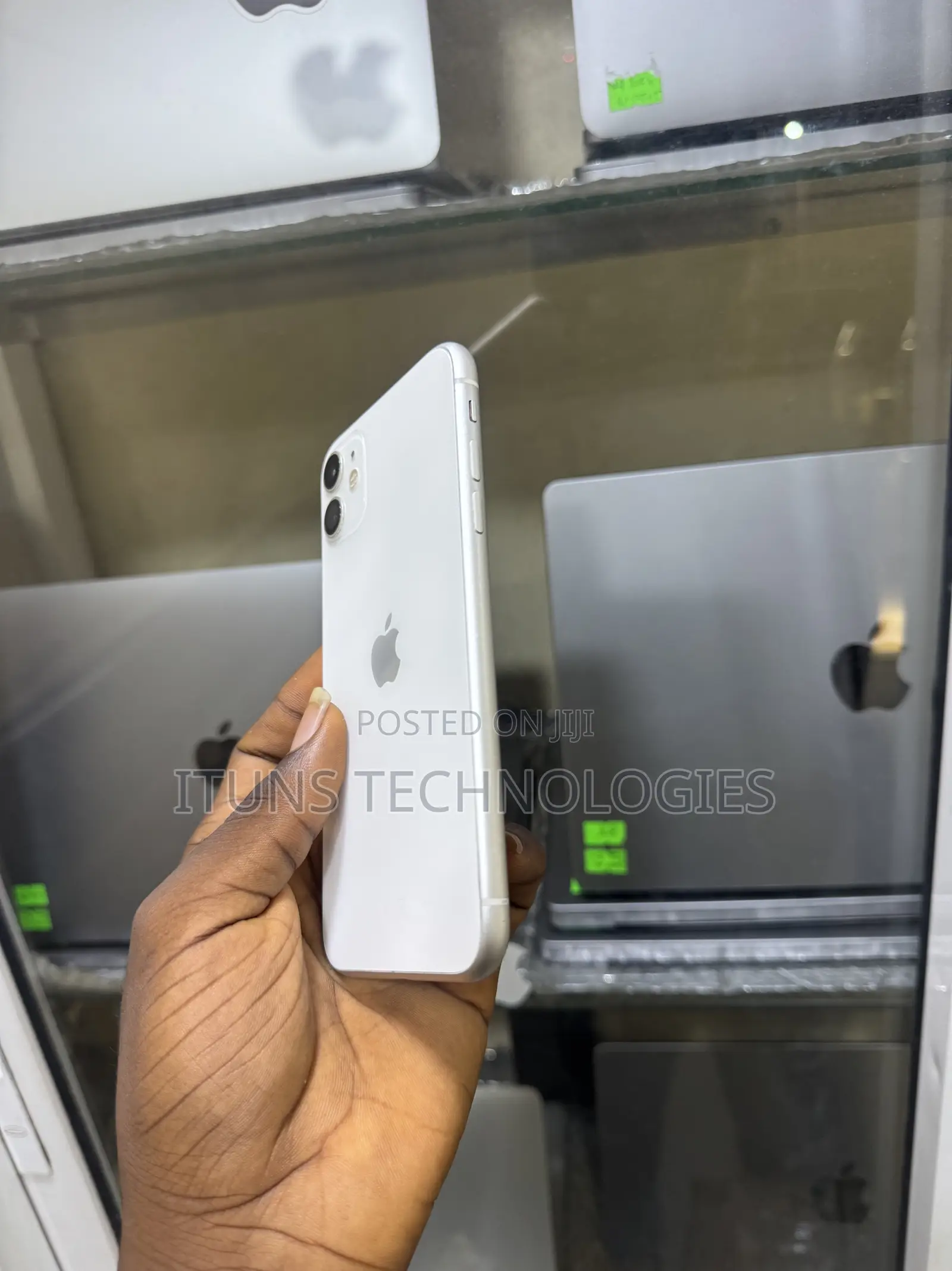 Apple iPhone 11 64 GB White