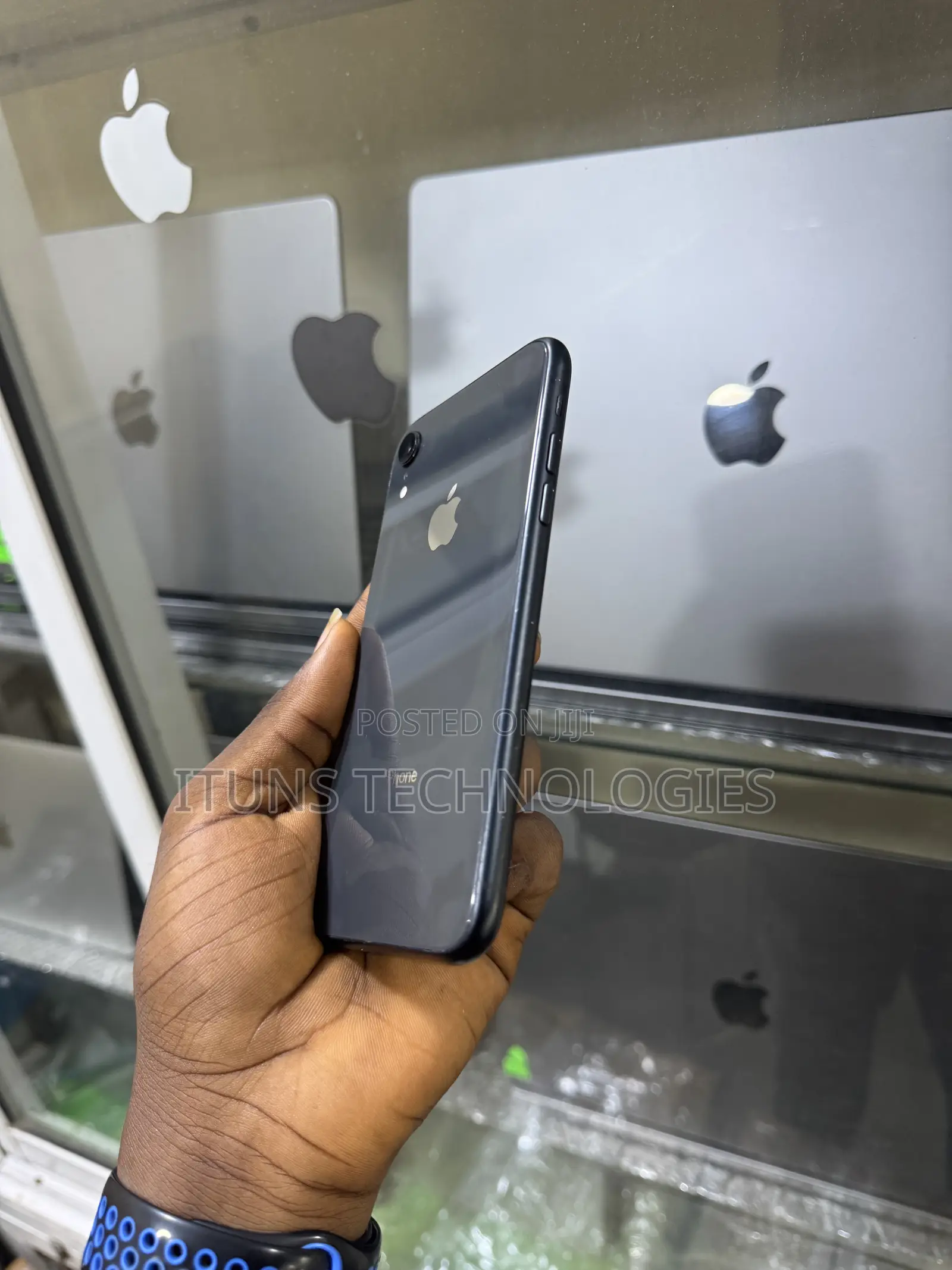 Apple iPhone XR 64 GB Black