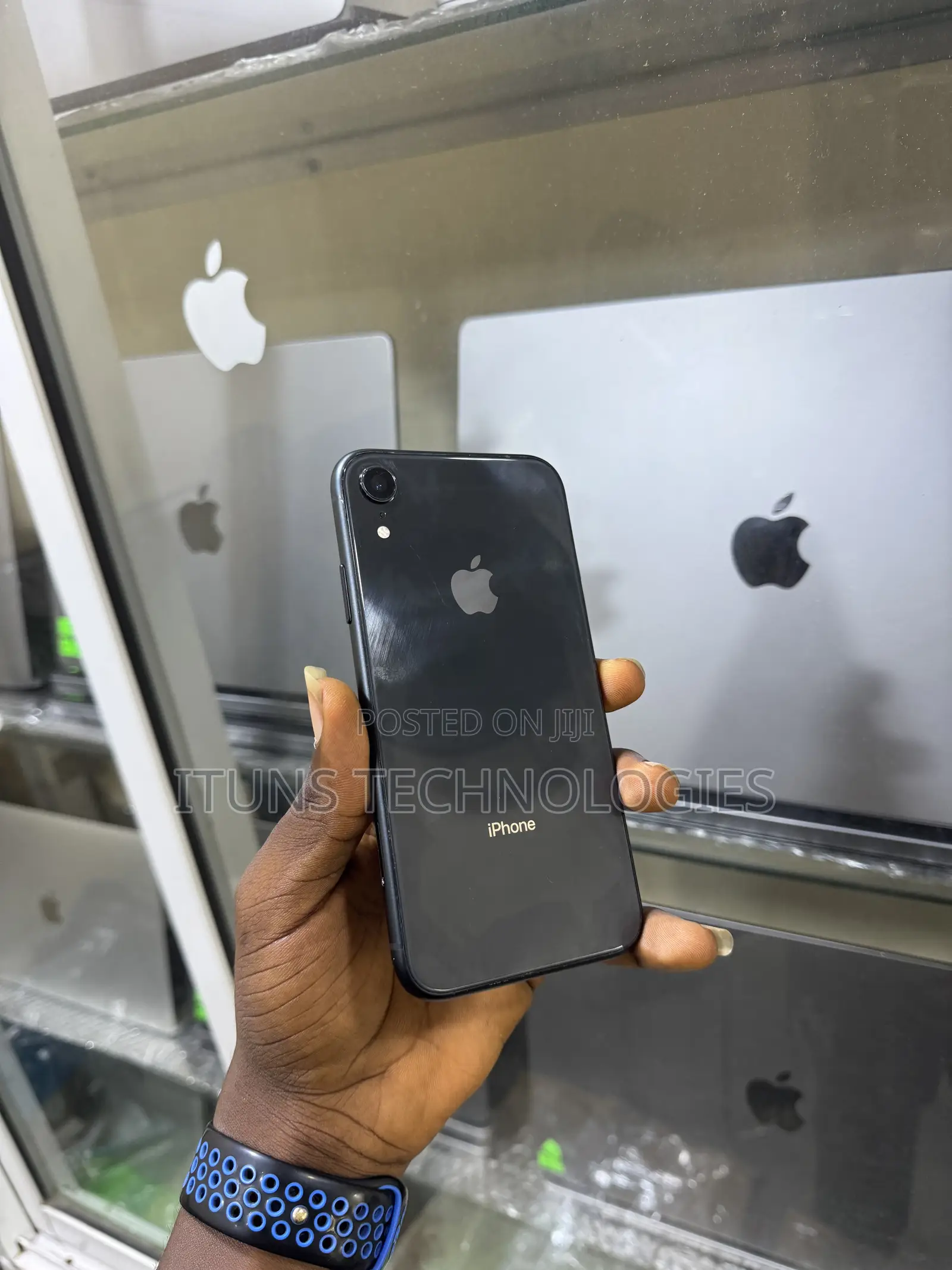 Apple iPhone XR 64 GB Black