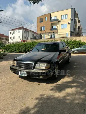 Mercedes-Benz C200 2001 Black