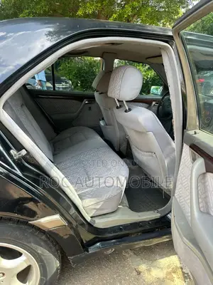 Mercedes-Benz C200 2001 Black