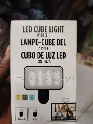 Portable Rechargeable Clip-on Led Cube Light - Perfect Selfie