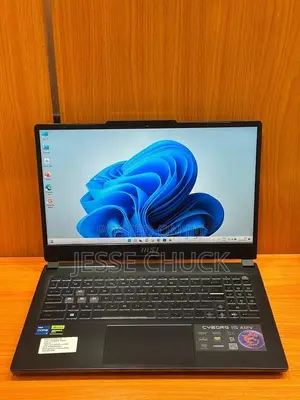 New Laptop MSI Cyborg 15 16GB Intel Core i7 SSD 512GB