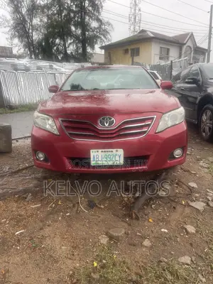 Toyota Camry 2010 Red