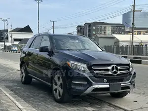 Mercedes-Benz GLE-Class 2017 Blue