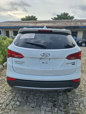 Hyundai Santa Fe 2013 White