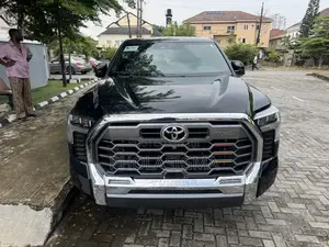 Toyota Tundra 1794 Edition CrewMax 5.5' Bed 2023 Black