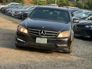 Mercedes-Benz C300 Luxury 4Matic Sedan AWD (3.0L 6cyl 7A) 2010 Black