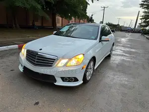 Mercedes-Benz E350 Base 4Matic Wagon AWD (3.5L 6cyl 7A) 2011 White