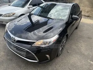 Toyota Avalon Limited 4dr Sedan (3.5L 6cyl 6A) 2014 Black