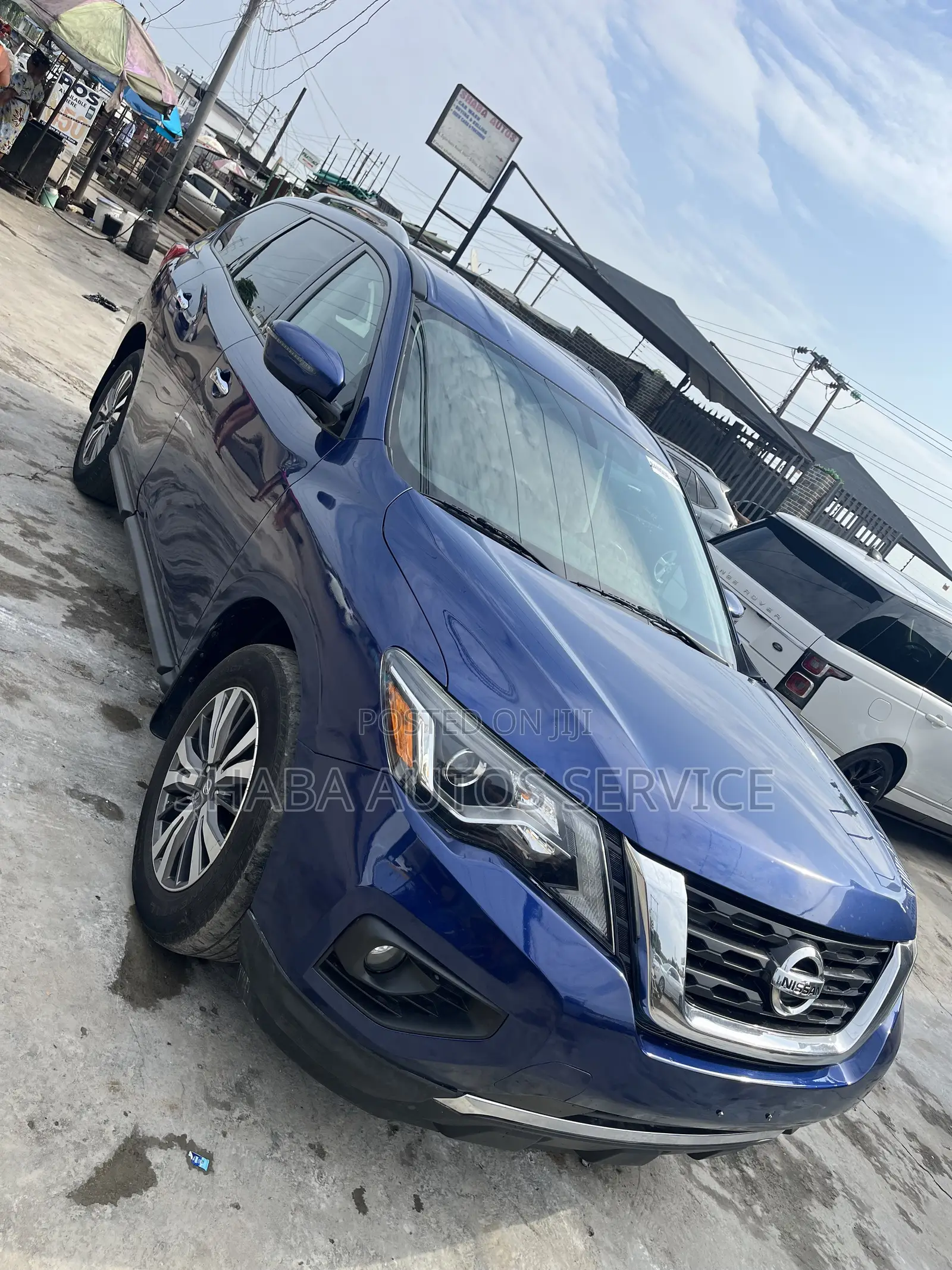 Nissan Pathfinder 2017 Blue