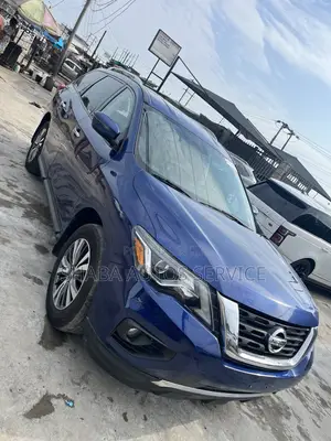 Nissan Pathfinder 2017 Blue