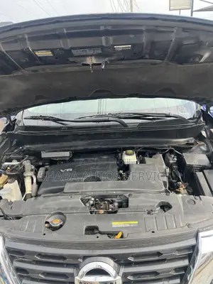 Nissan Pathfinder 2017 Blue
