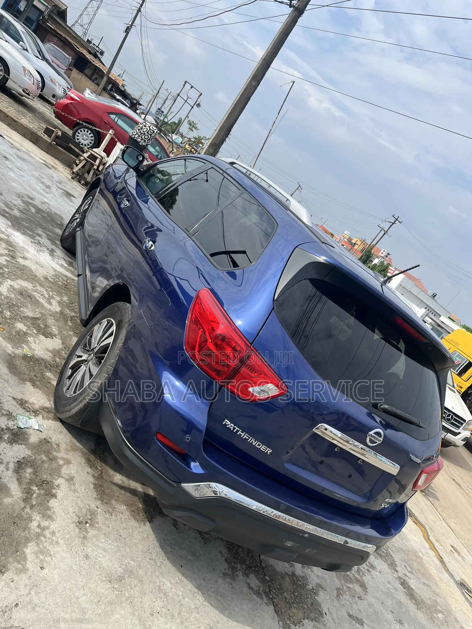 Nissan Pathfinder 2017 Blue