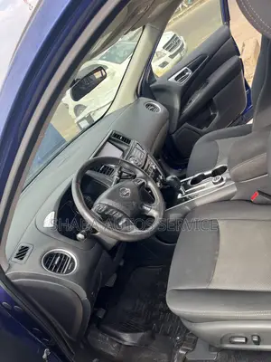 Nissan Pathfinder 2017 Blue