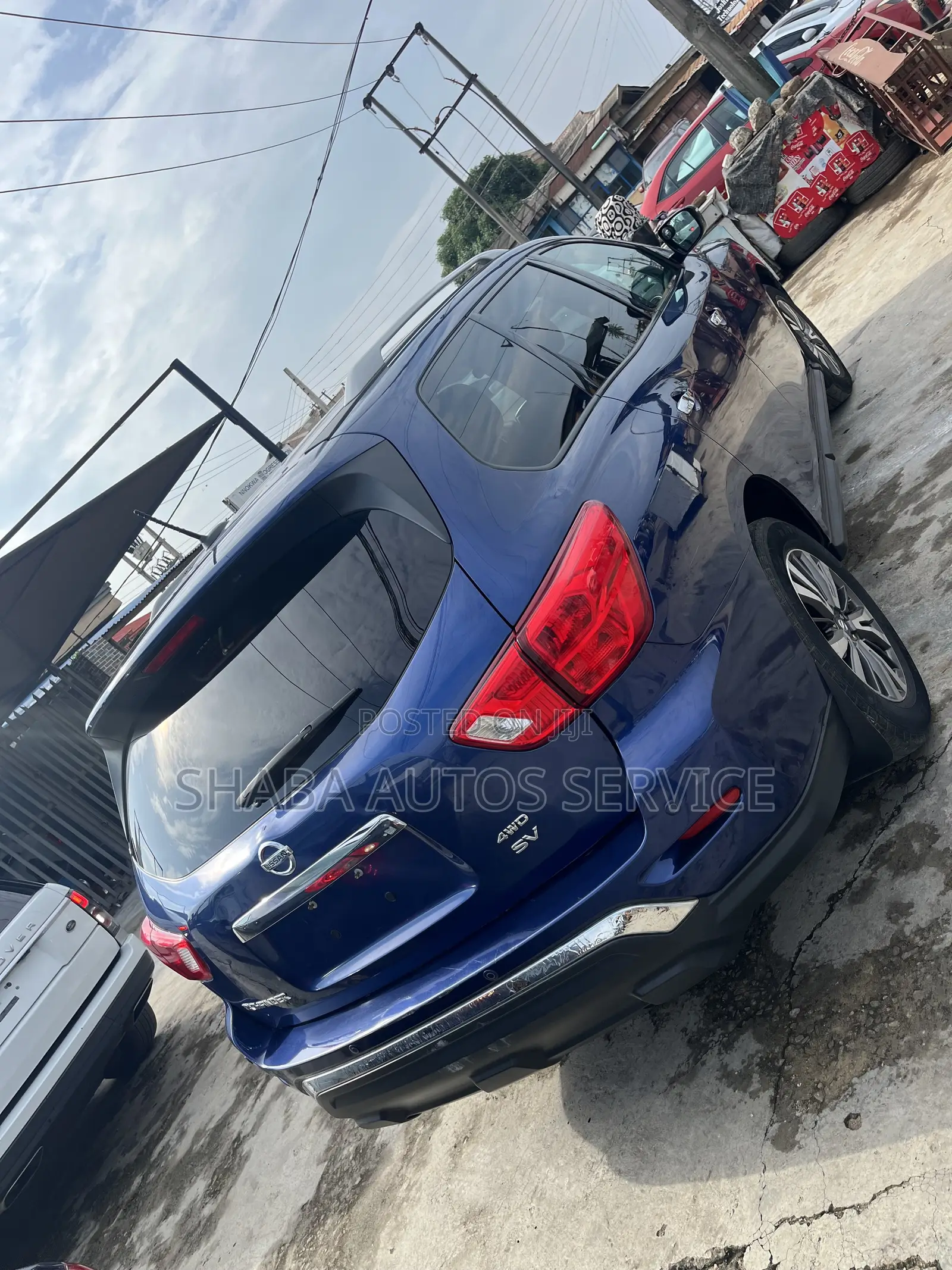 Nissan Pathfinder 2017 Blue