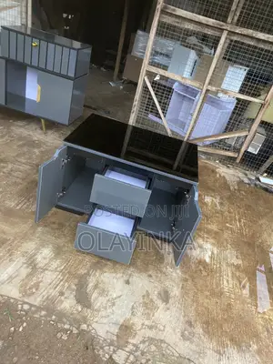 Modern Luxury Center Table