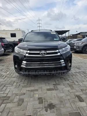Toyota Highlander XLE 4dr SUV AWD (3.5L 6cyl 6A) 2015 Black