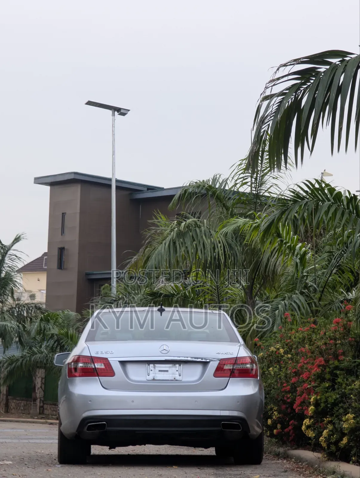 Mercedes-Benz E350 2011 Silver