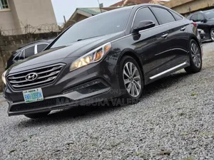 Hyundai Sonata Sport 4dr Sedan (2.4L 4cyl 6A) 2015 Gray
