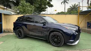 Toyota Highlander XSE FWD 2023 Blue
