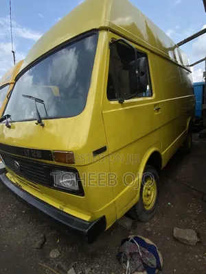 Volkswagen LT 1989 Yellow