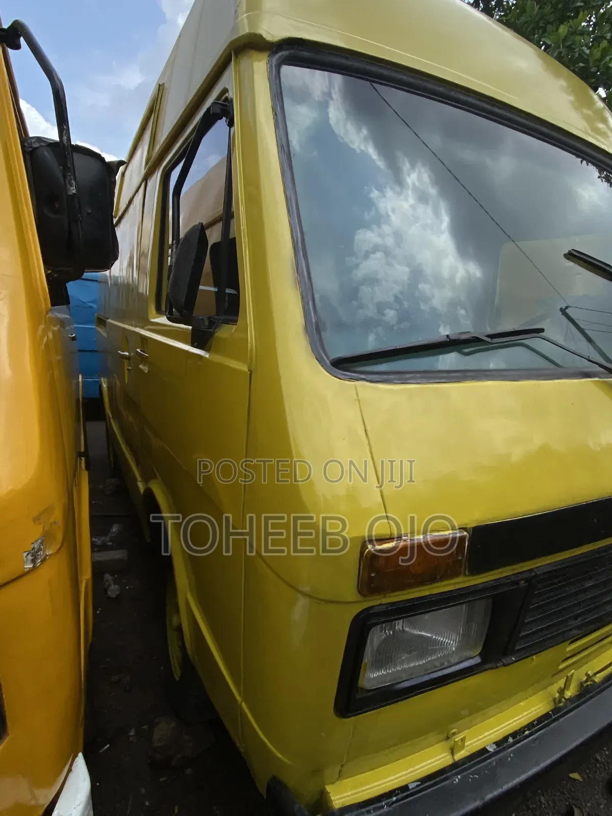 Volkswagen LT 1989 Yellow